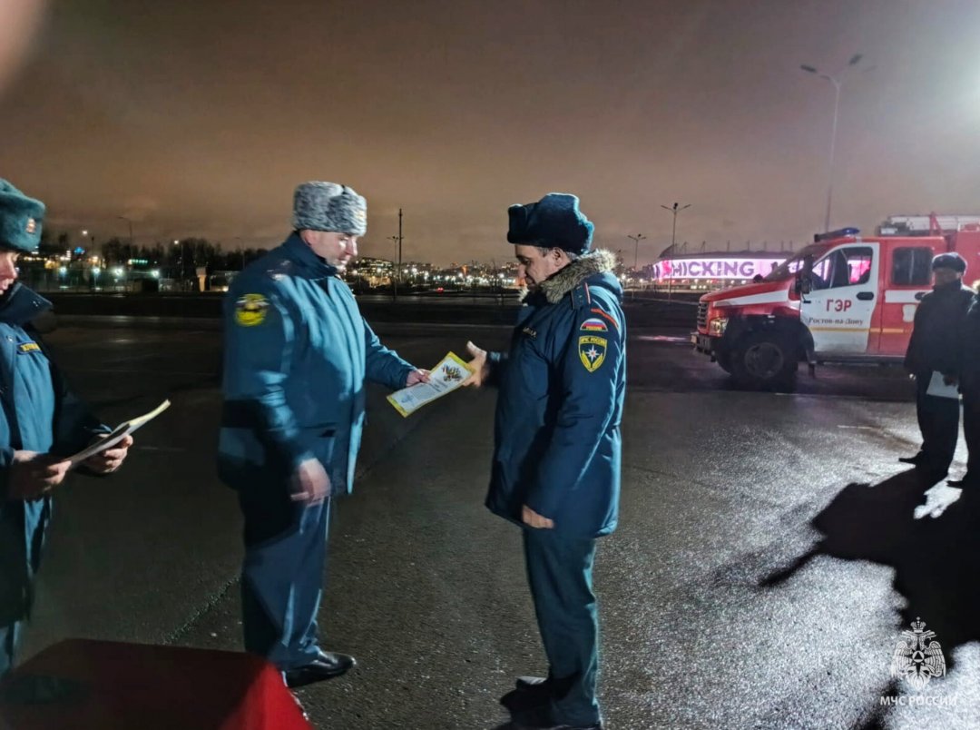 Очередная группировка донских пожарных прибыла в Краснодарский край